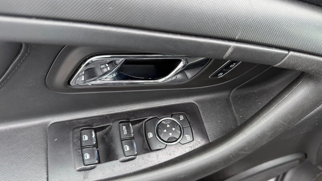 2016 Ford Taurus Image 8