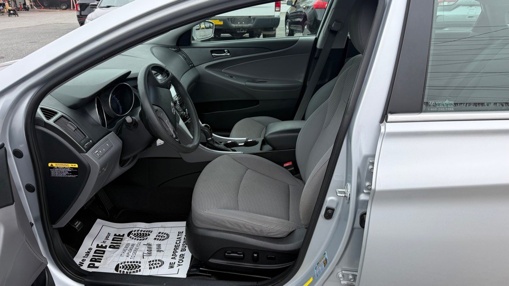 2012 Hyundai Sonata Image 7