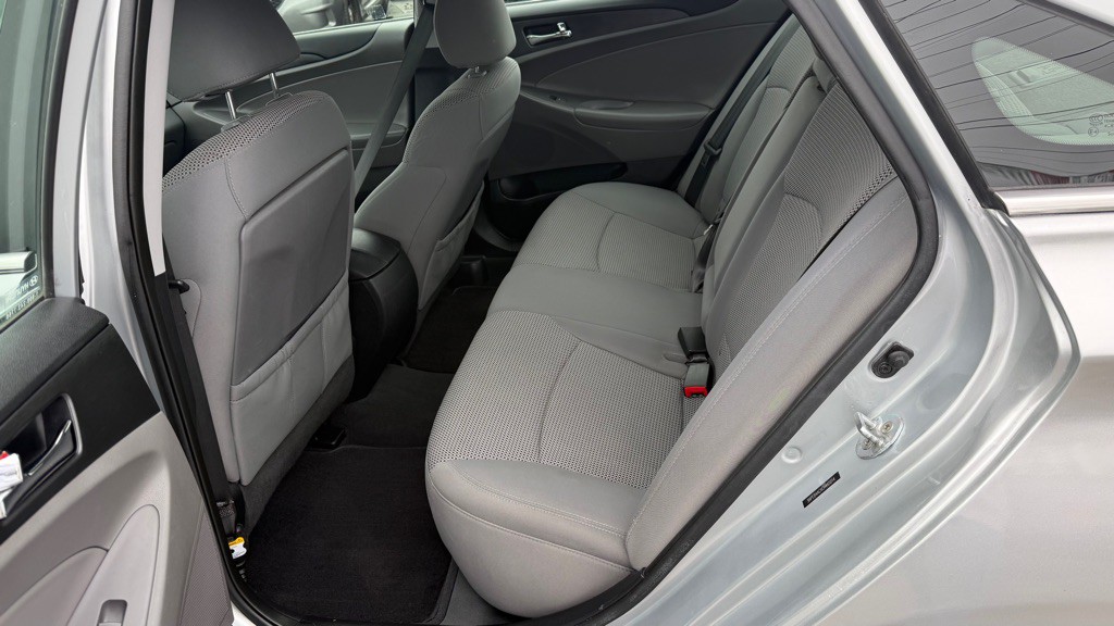 2012 Hyundai Sonata Image 11