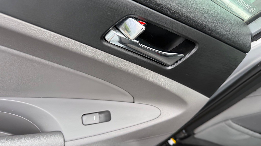 2012 Hyundai Sonata Image 13