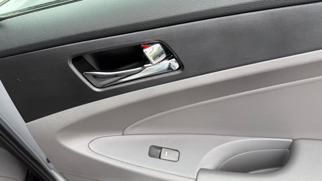 2012 Hyundai Sonata Image 18