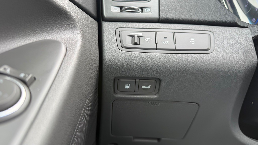 2012 Hyundai Sonata Image 24