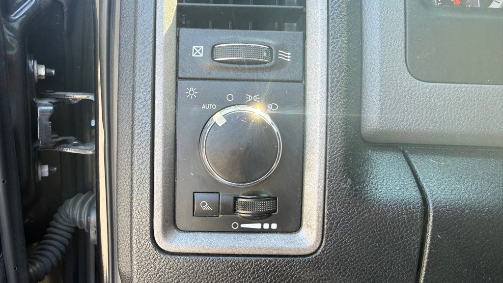 2017 RAM 1500 Image 19