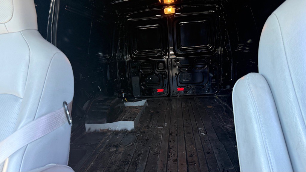 2013 Ford Econoline Image 24