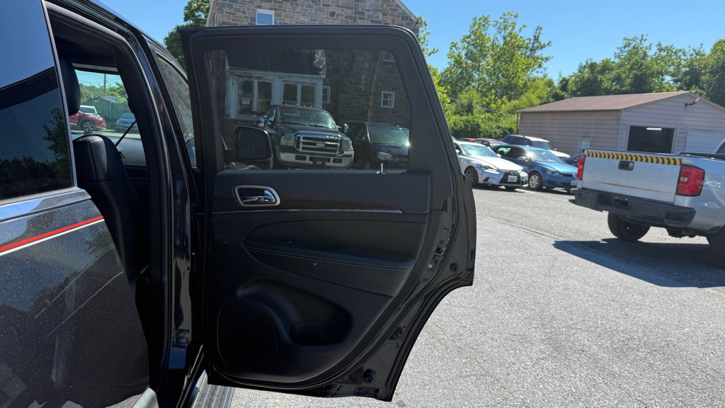 2014 Jeep Grand Cherokee Image 18
