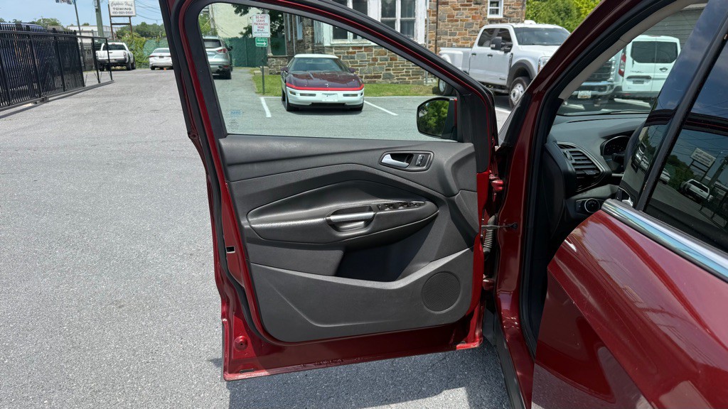 2016 Ford Escape Image 8