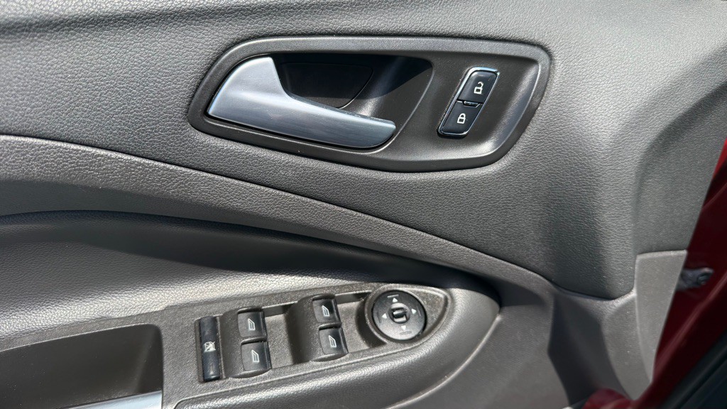2016 Ford Escape Image 9