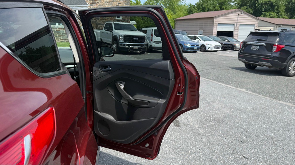 2016 Ford Escape Image 17