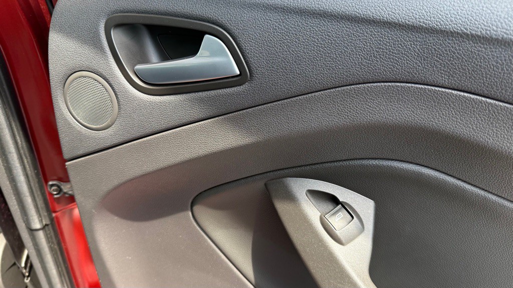 2016 Ford Escape Image 18