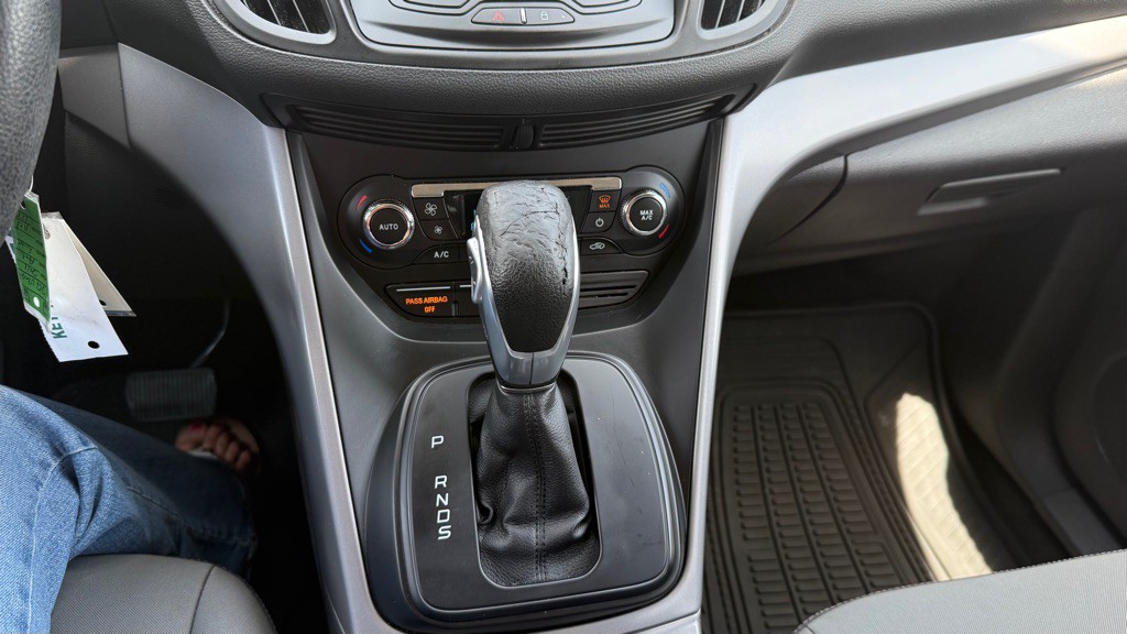 2016 Ford Escape Image 30