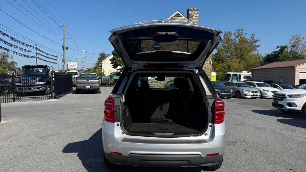 2017 Chevrolet Equinox Image 19