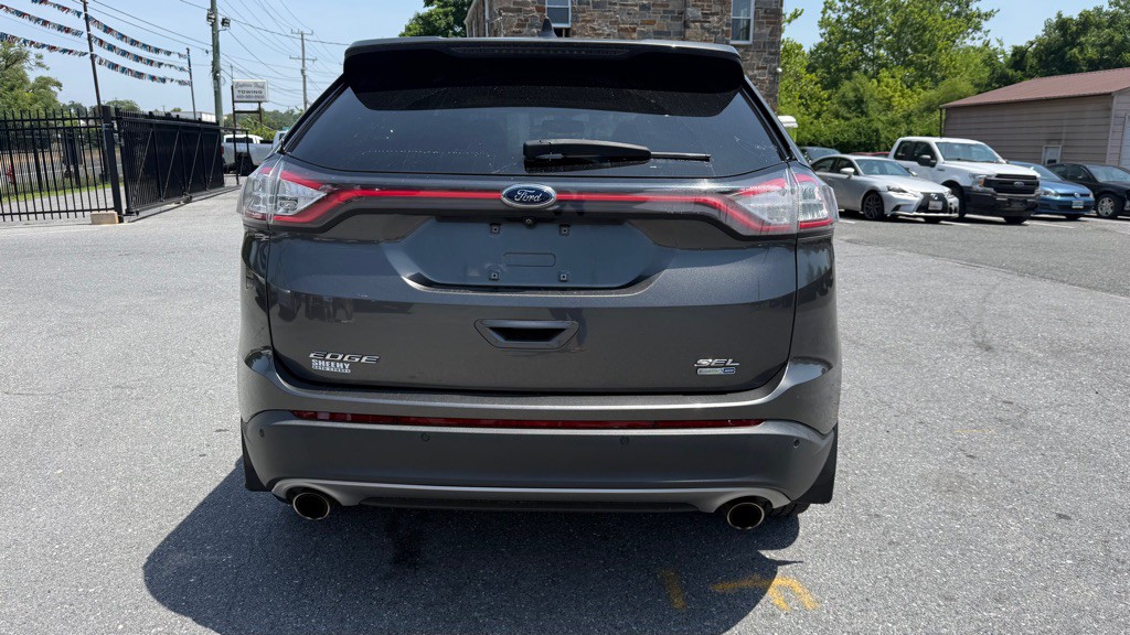 2017 Ford Edge Image 5