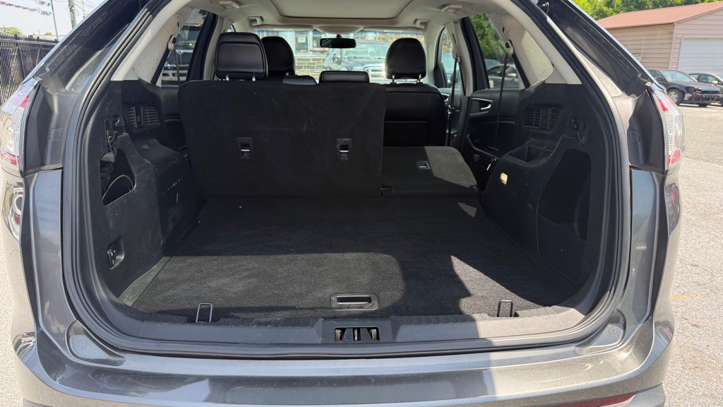 2017 Ford Edge Image 21