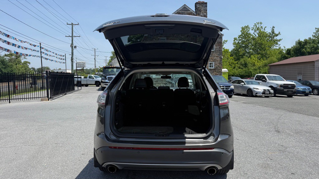 2017 Ford Edge Image 22