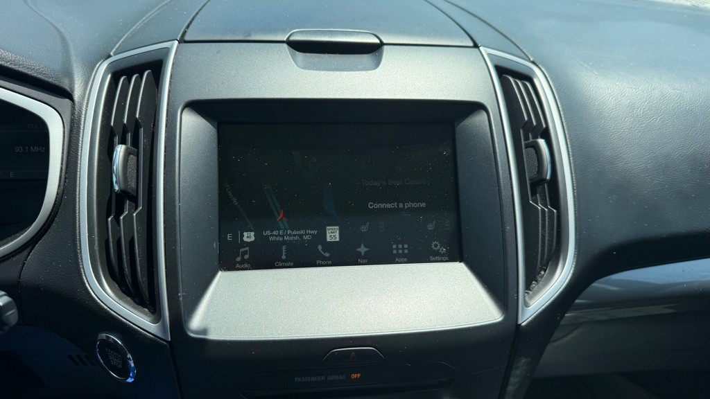 2017 Ford Edge Image 30