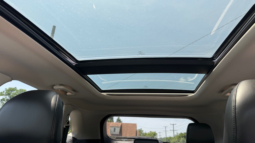 2017 Ford Edge Image 33