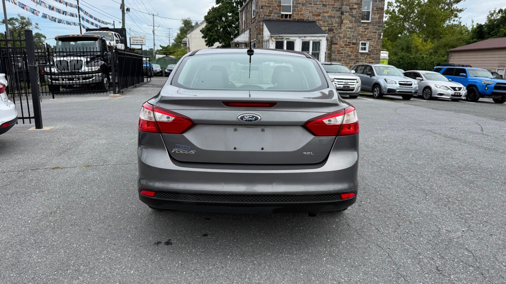 2012 Ford Focus Image 5