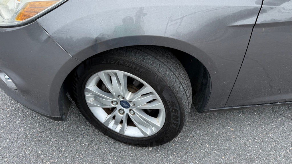 2012 Ford Focus Image 7