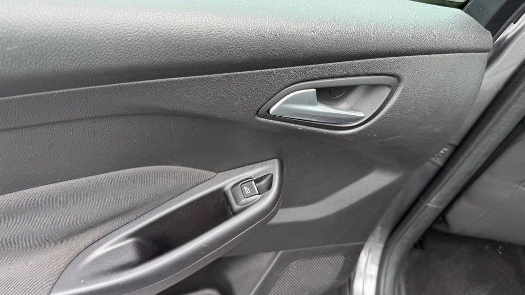 2012 Ford Focus Image 14