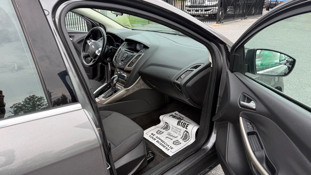 2012 Ford Focus Image 15