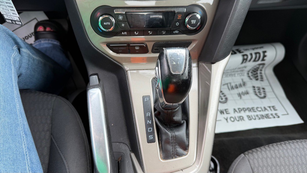 2012 Ford Focus Image 30