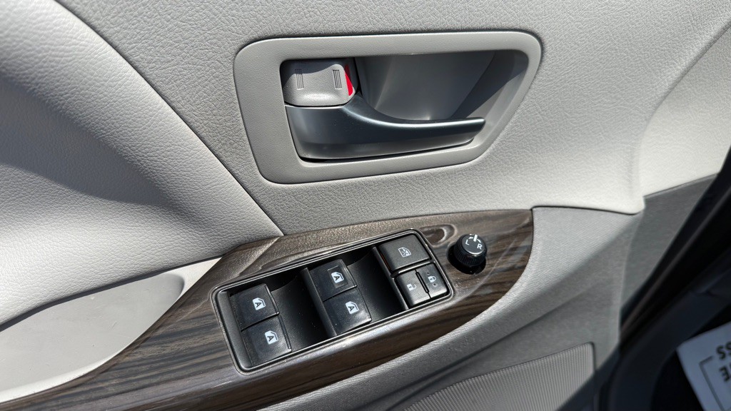 2020 Toyota Sienna Image 9