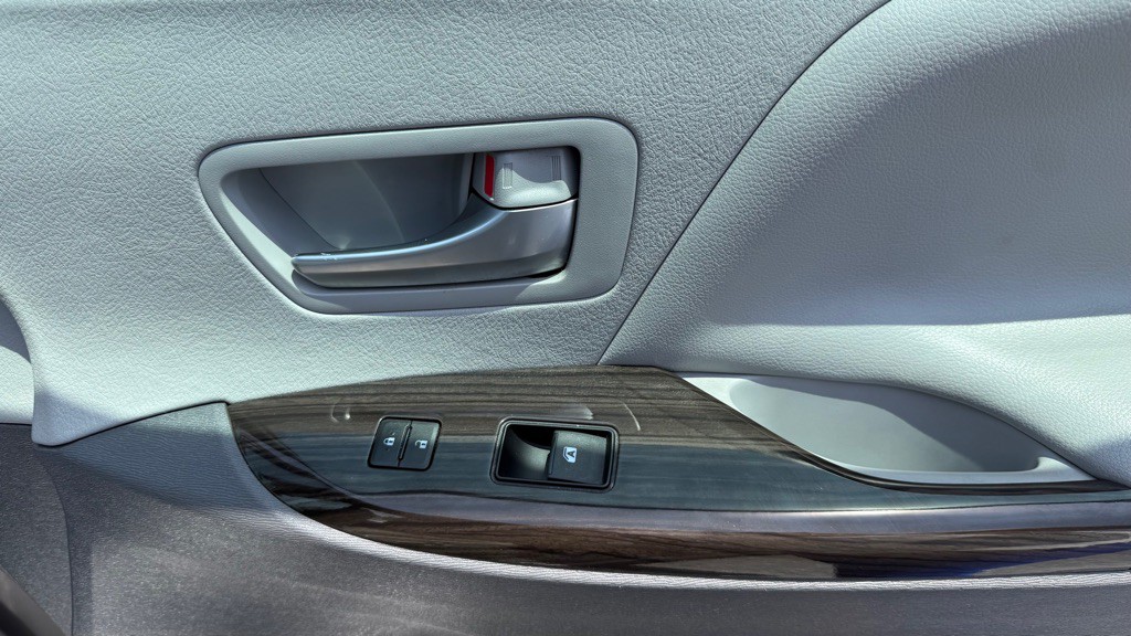 2020 Toyota Sienna Image 14