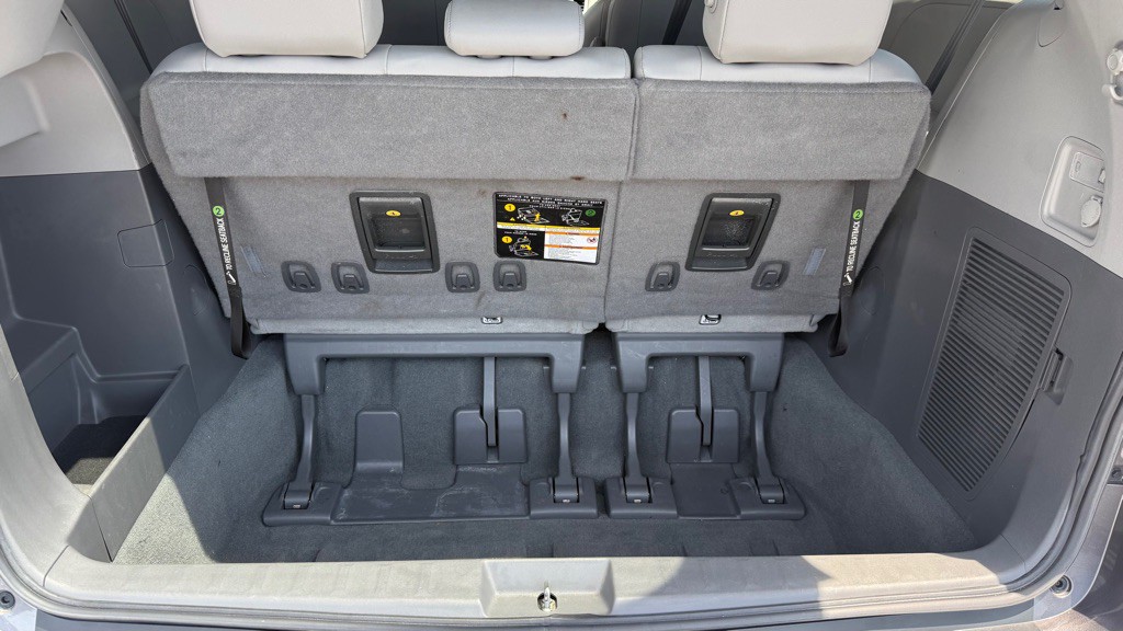 2020 Toyota Sienna Image 18
