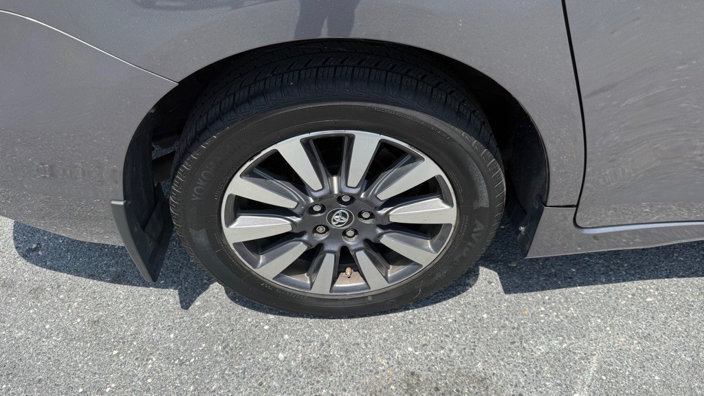 2020 Toyota Sienna Image 33