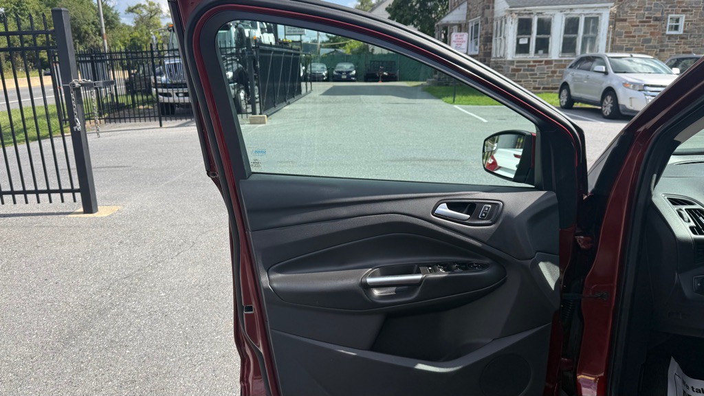 2015 Ford Escape Image 8