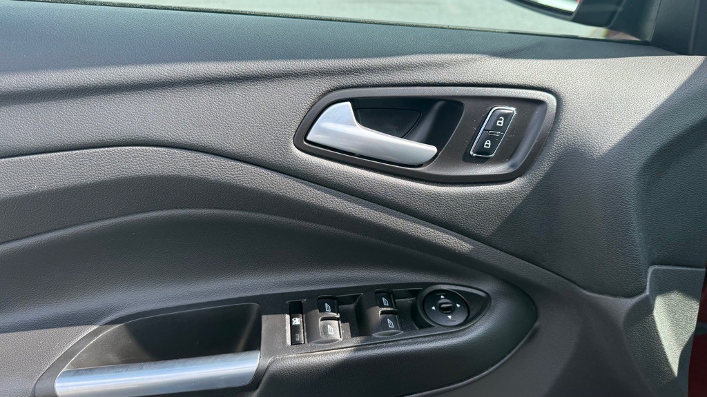 2015 Ford Escape Image 9