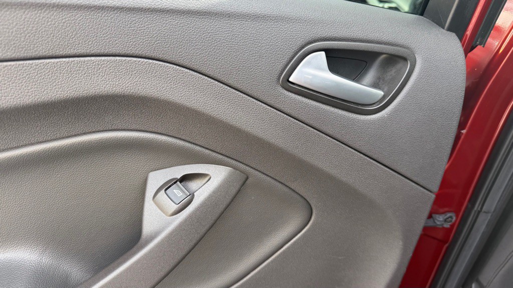 2015 Ford Escape Image 12