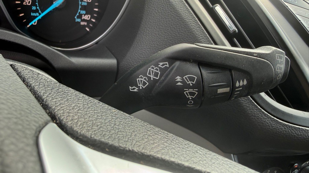 2015 Ford Escape Image 25
