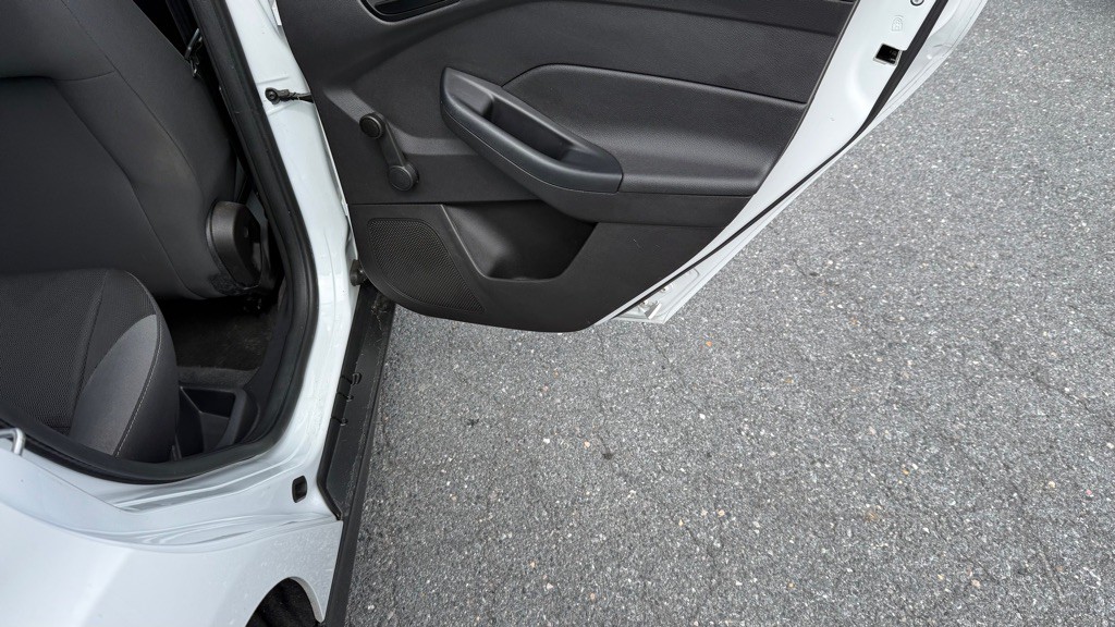 2013 Ford Focus Image 16