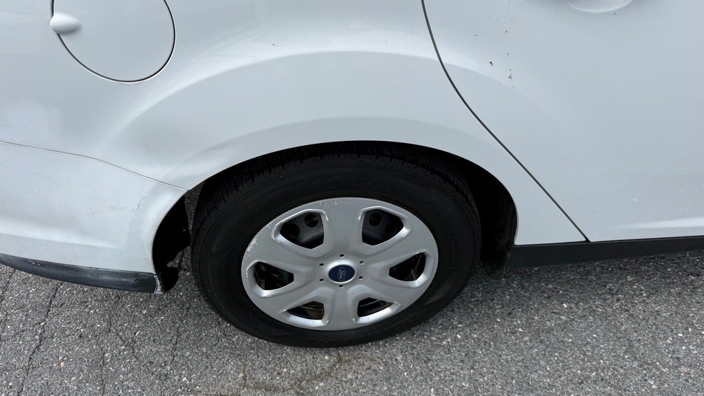 2013 Ford Focus Image 28