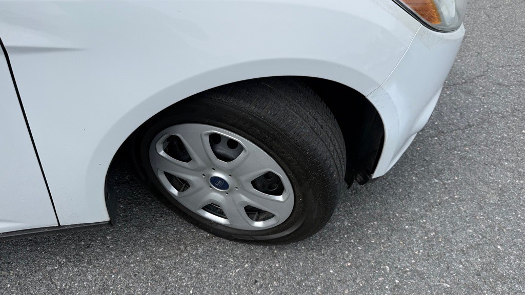 2013 Ford Focus Image 29