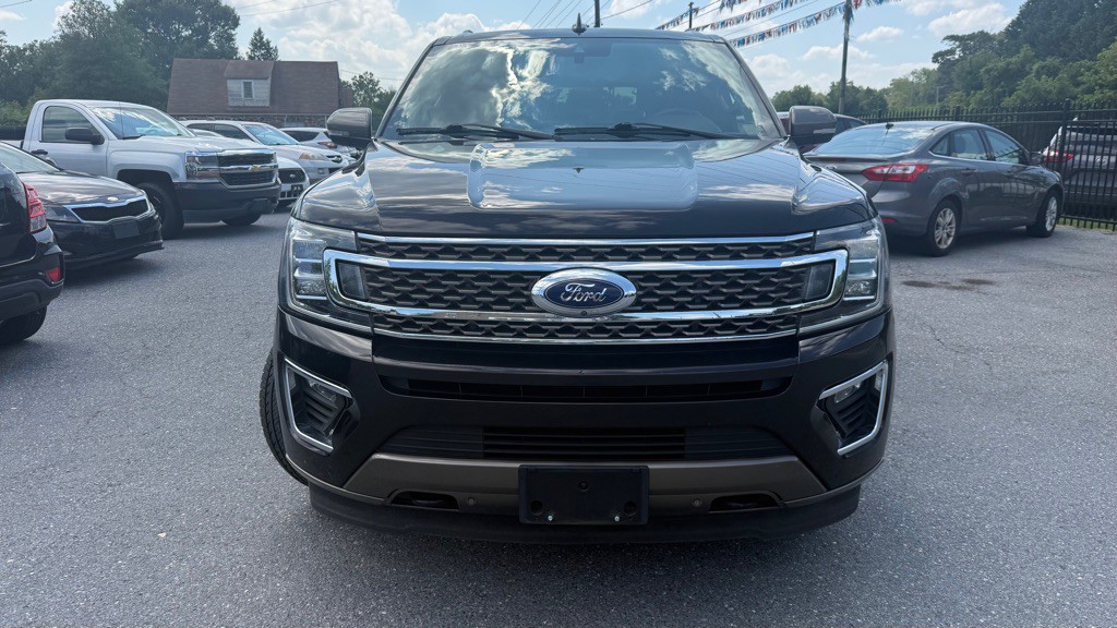 2021 Ford Expedition Image 2