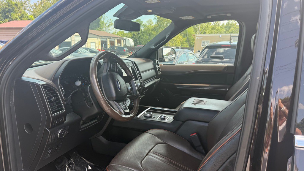 2021 Ford Expedition Image 8