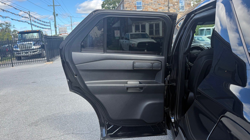 2020 Ford Explorer Image 13