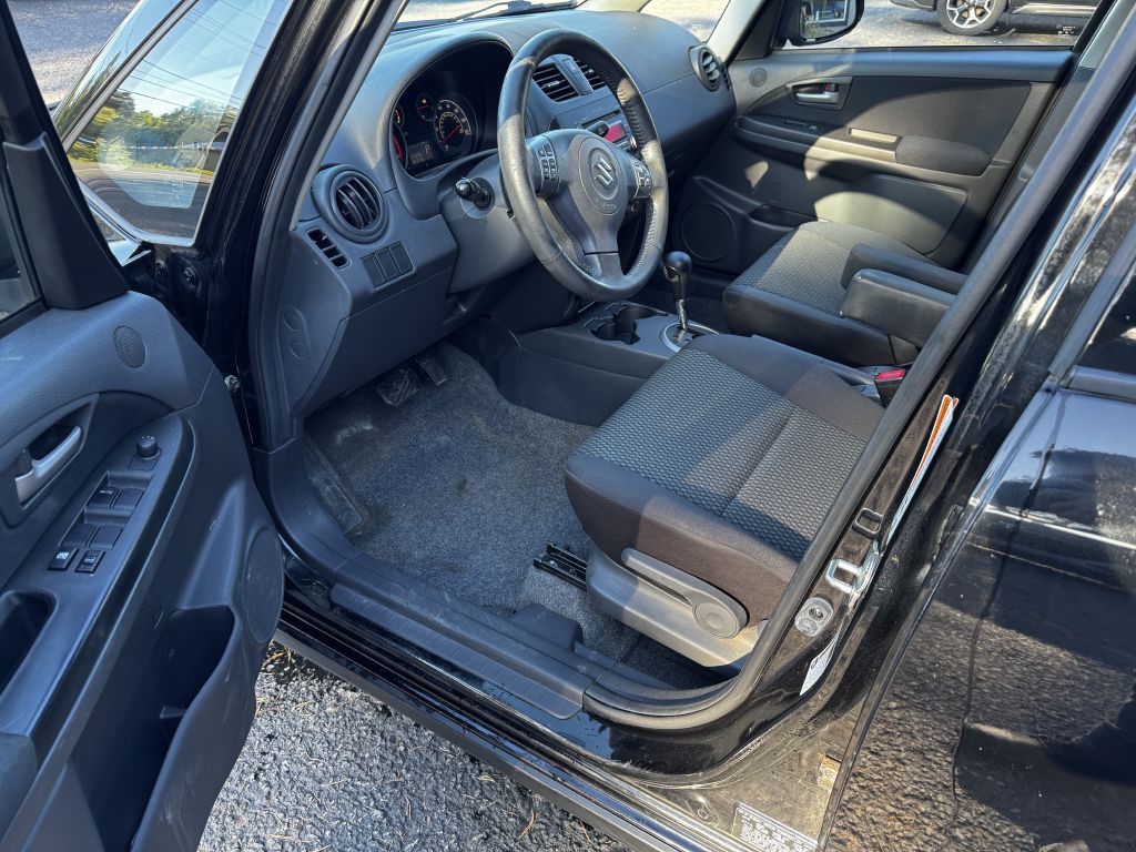 2013 Suzuki SX4 Image 11