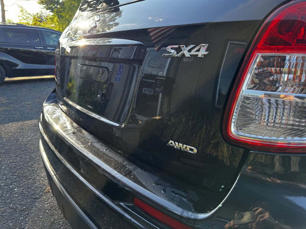 2013 Suzuki SX4 Image 18