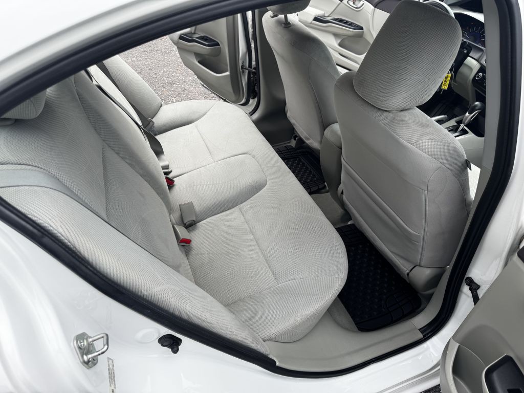 2012 Honda Civic Image 15