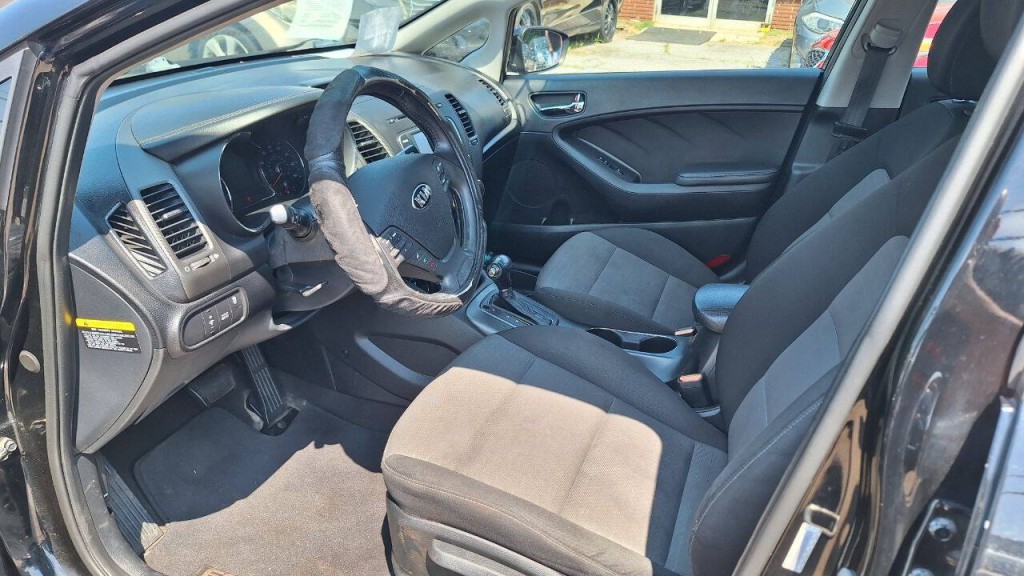 2015 Kia Forte Image 9