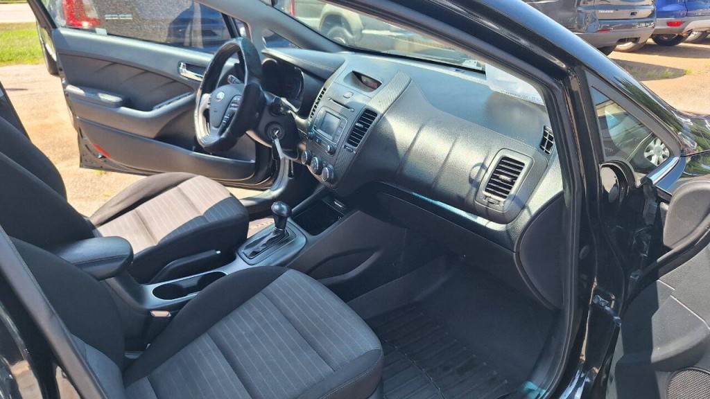 2015 Kia Forte Image 18