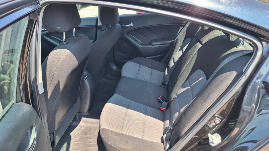 2015 Kia Forte Image 22