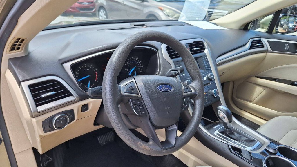 2013 Ford Fusion Image 11