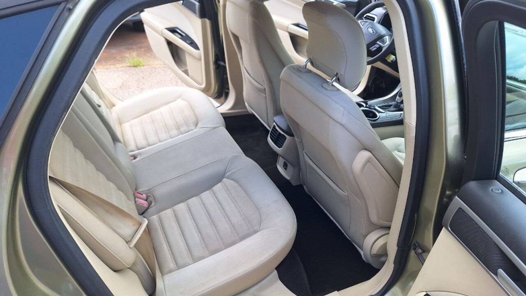 2013 Ford Fusion Image 19