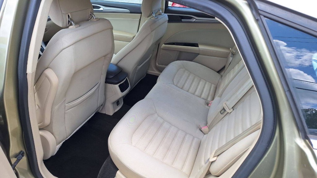 2013 Ford Fusion Image 22