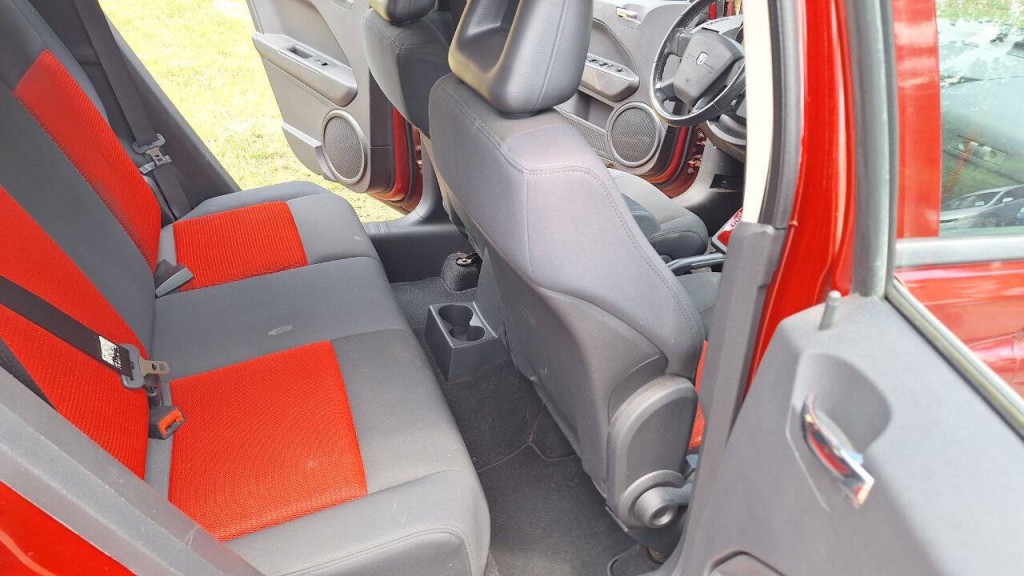 2009 Dodge Caliber Image 18