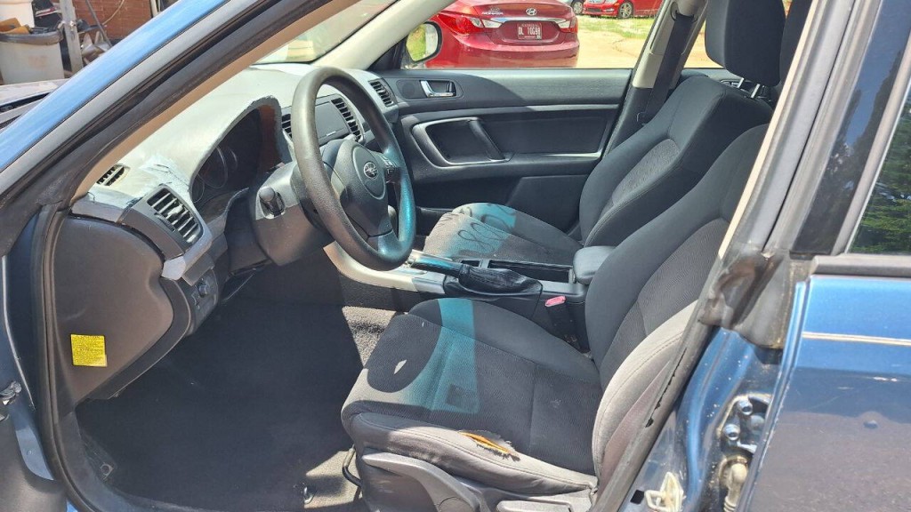 2008 Subaru Outback Image 7